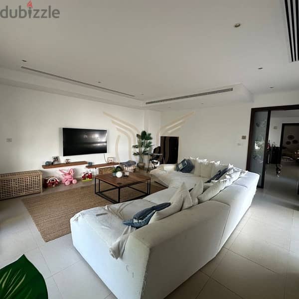 AL MOUJ | LUXURIOUS 4+1 BR VILLA WITH PRIVATE POOL FOR RENT 1