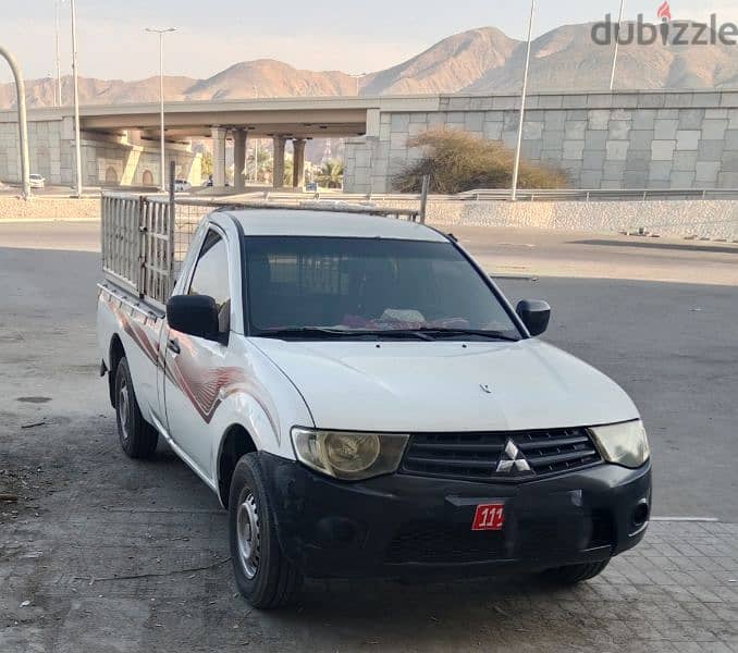 Mitsubishi pickup 2011 model for sale 0