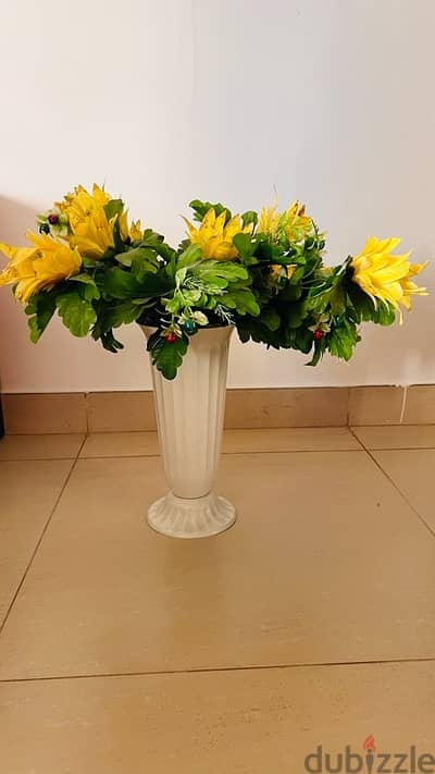 Flower Pot with flowers