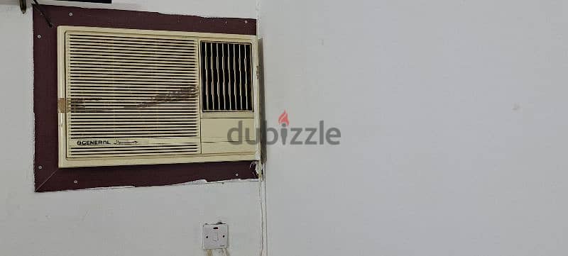 ٢ تكييف مستعمل بحالة جيدة 2Window AC in good condition 1