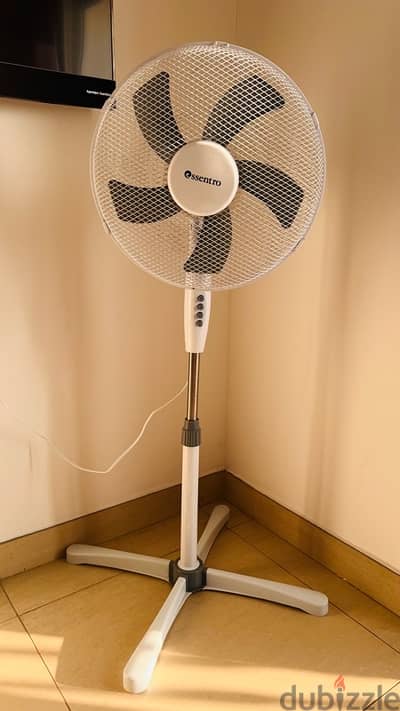 Essentro Standing Fan with 3 speed modes