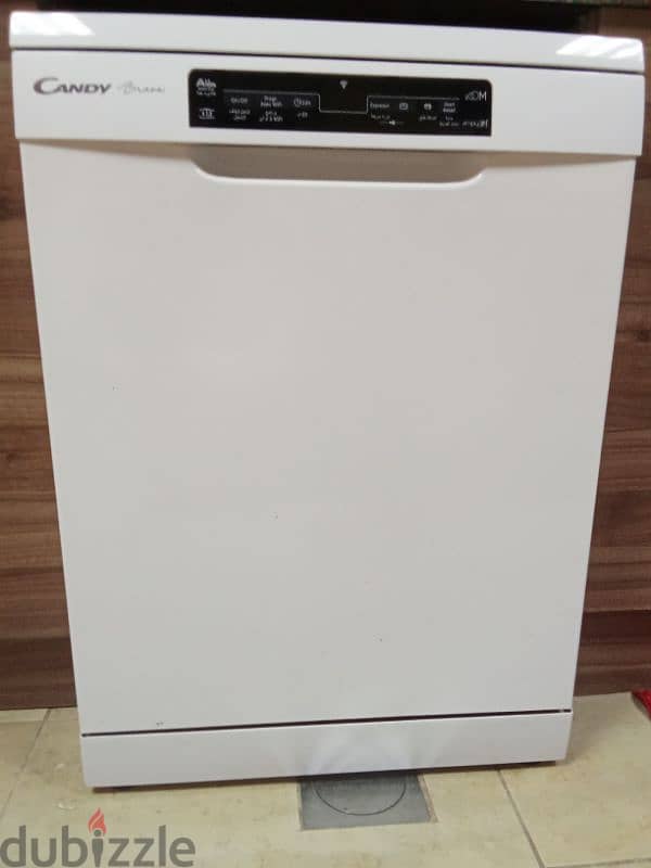 Candy dishwasher in excellent condition 0