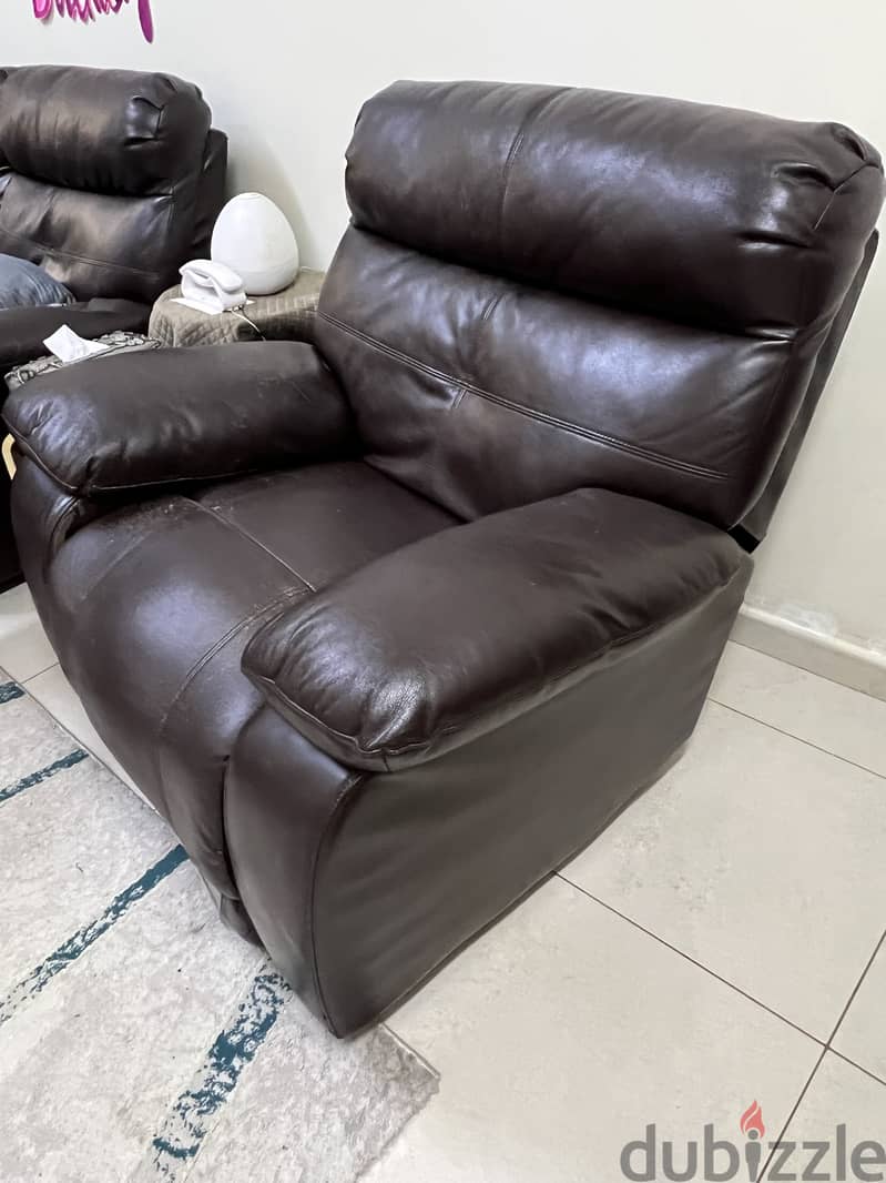 Recliner sofa set ( Dhanube home) 2