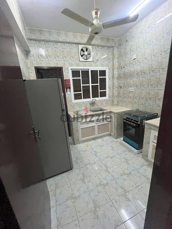 1BHK Alkhuwair near Badr Al Sama Hospital and Behind KFC 6