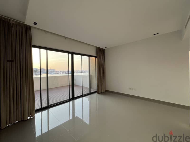 2 Bedroom Apartment With Private Garden 9