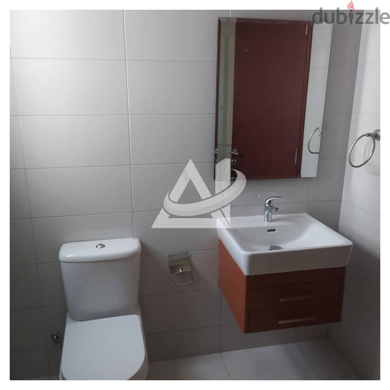 ADA906**  3BHK + Maid flat for rent in Qurum - Saih Al Maleh 3