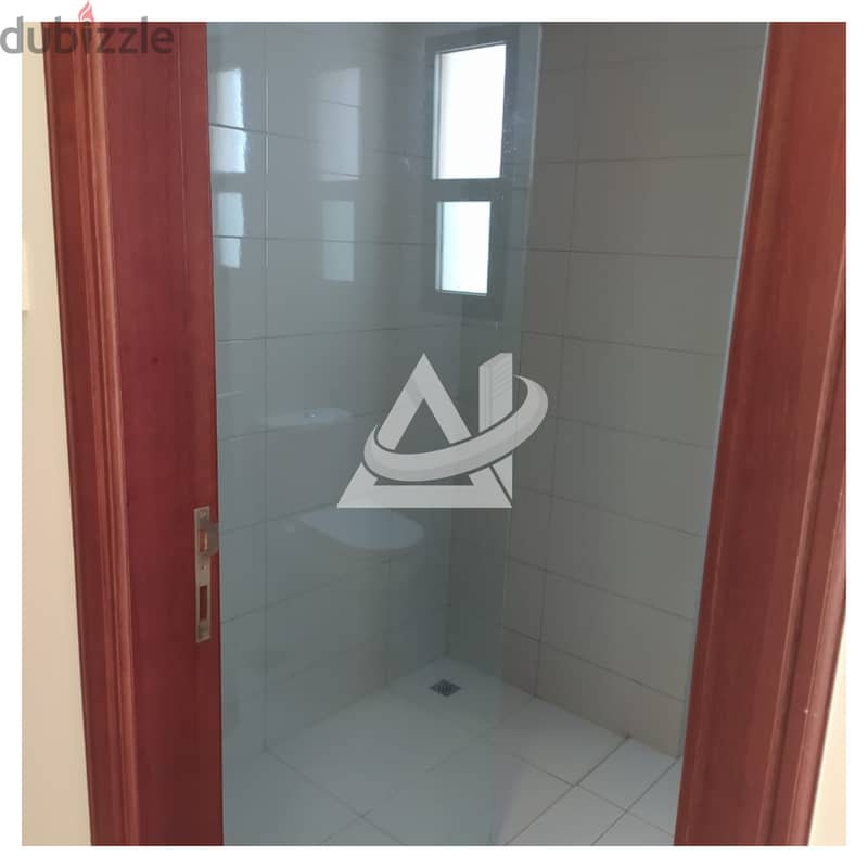 ADA906**  3BHK + Maid flat for rent in Qurum - Saih Al Maleh 8