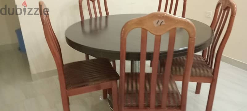 dinning  table for  sale 2