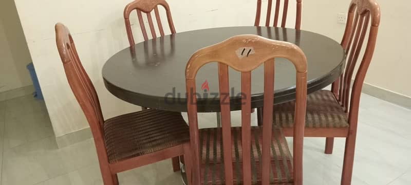 dinning  table for  sale 3