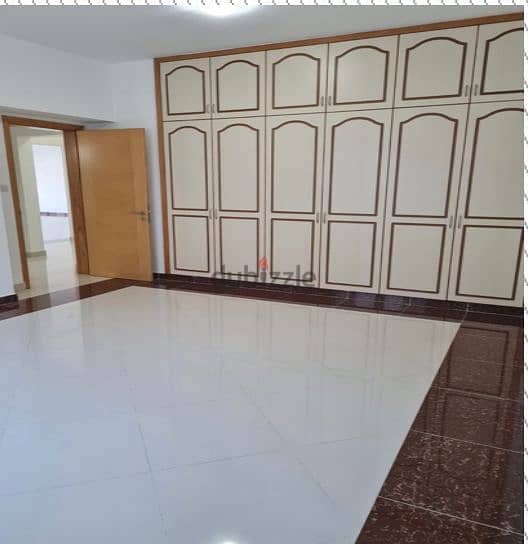 ADA055**Spacious2BHK Apartement for rent in khuwair 5