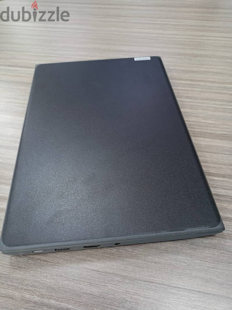 Laptop Lenovo Celeron 4GB Ram 128GB SSD 3