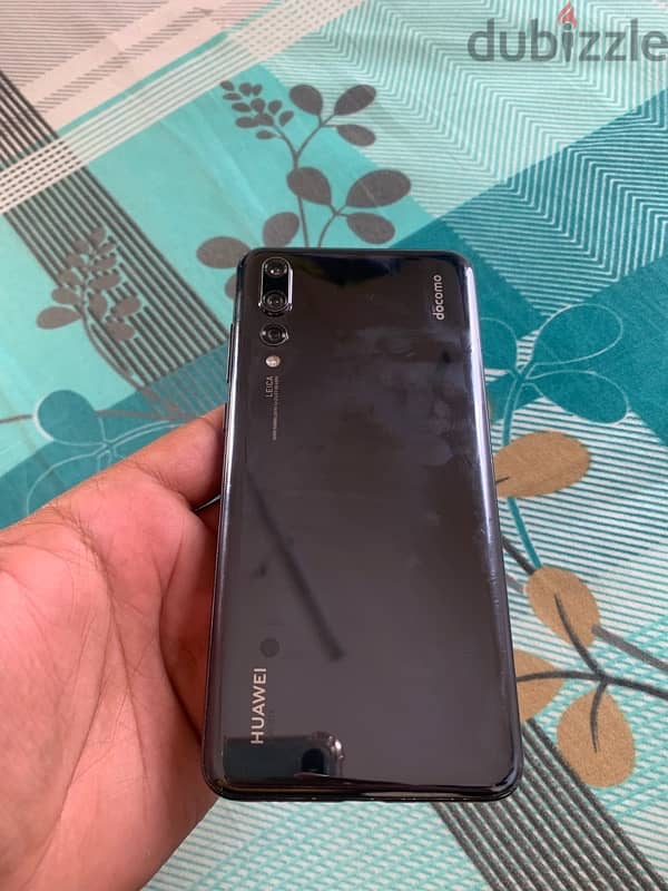 Huawei p20 pro 6/128 good Condition pakistani pta approved 1