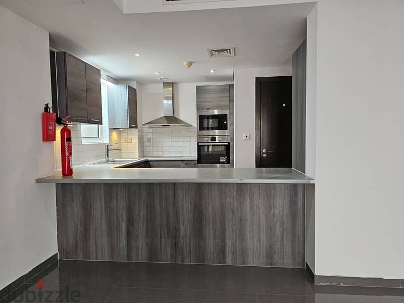 Apartment for rent in Al Mouj in an excellent location. 3