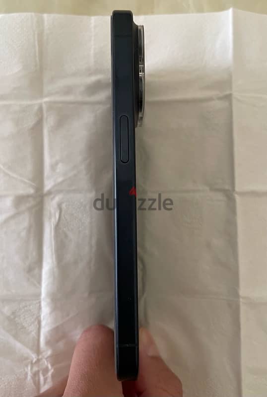 IPhone 15 256gb pro brand new bought from Istyle Oman 3