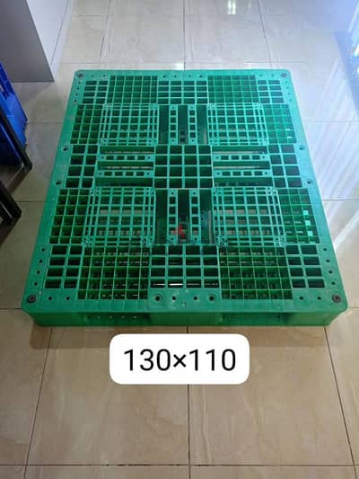 we have wooden and plastic pallets for sale and buying