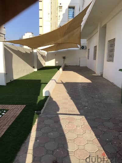 New fully furnished 3 bhk flats in mutrah near Oman house