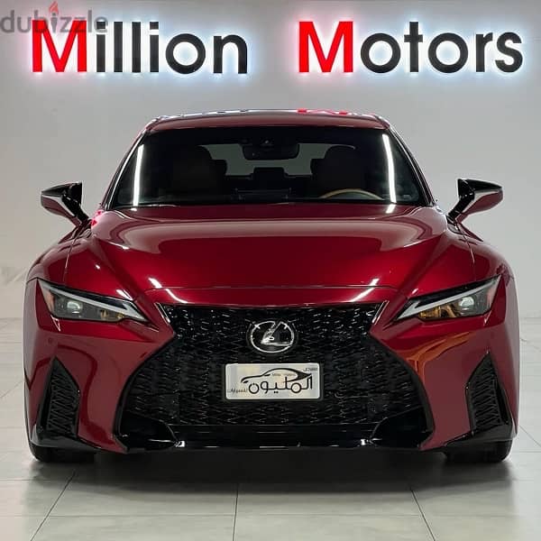 لكزس فئة -إيه اس 2022 LEXUS IS300 0