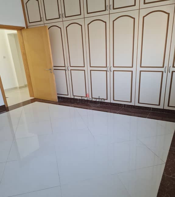 Luxury 2BHK Apartment FOR RENT Khuwair 33 PPA38 6