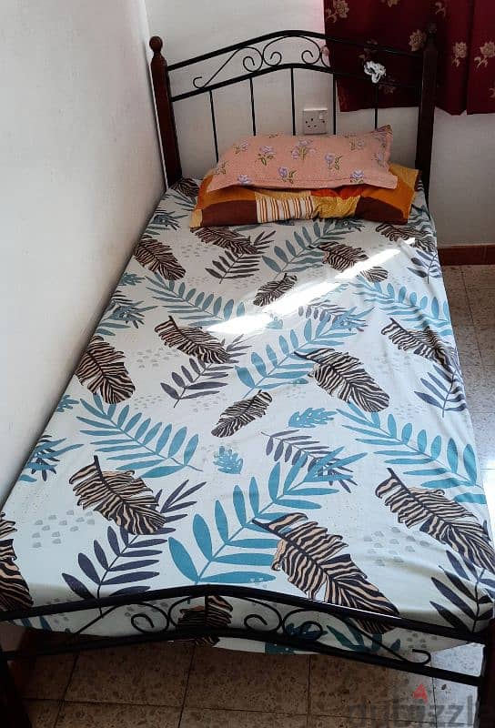 iron double bed with matress 1