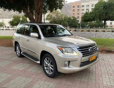 Lexus LX-Series 2013