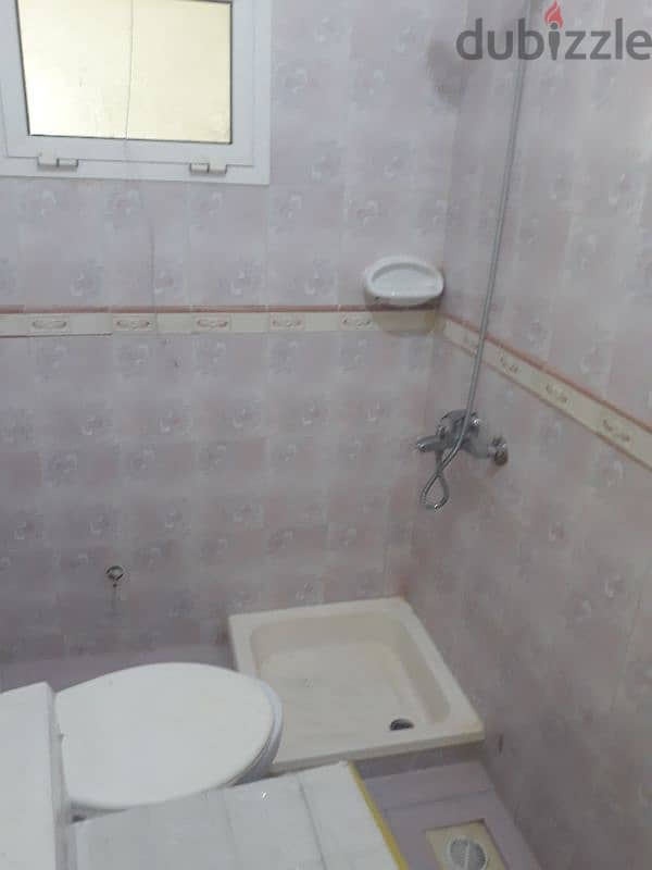 1 bhk flat for rent in al khuwair 2