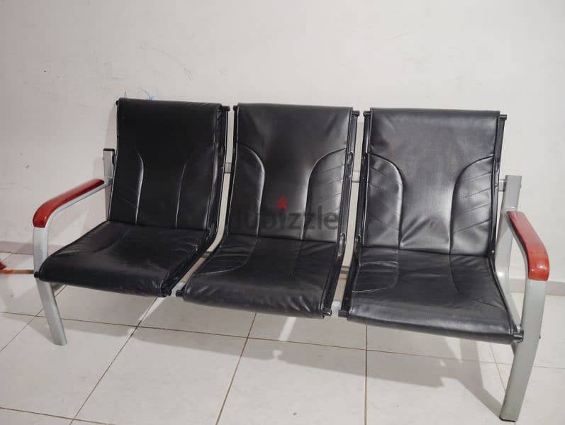 good condition one pic 60. sofa 40 co 78234644 4