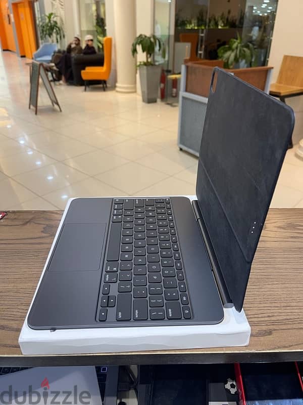 Magic Keyboard for  IPAD PRO M4 11 and 13 2