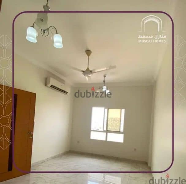 شقة للايجار بالغبرة/Apartment for rent in Al Ghubrah 3