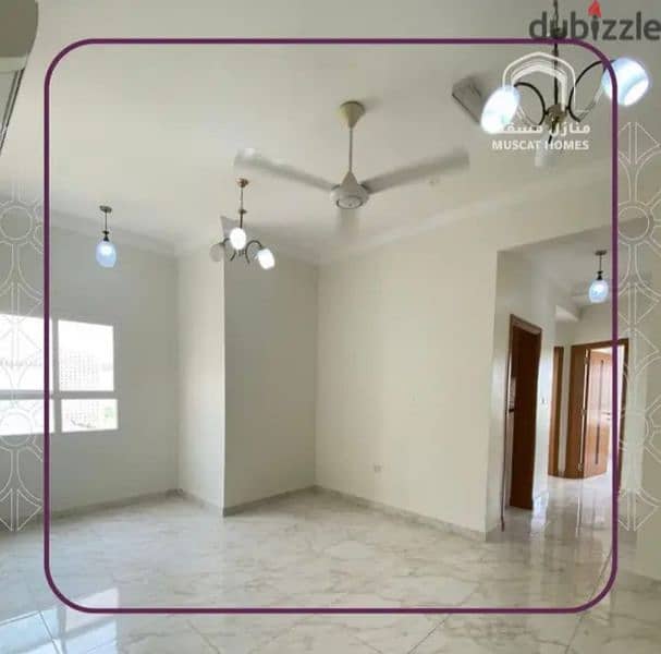 شقة للايجار بالغبرة/Apartment for rent in Al Ghubrah 5