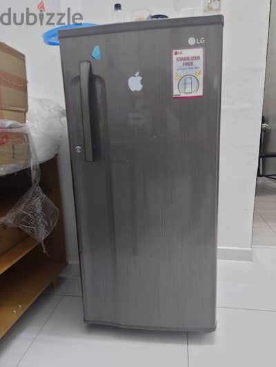 Lg refrigerator and Geepas topload washing machin