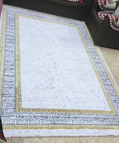 Brand New, Never Used Turkish made Beautiful Carpet (200 x 290 Cm)