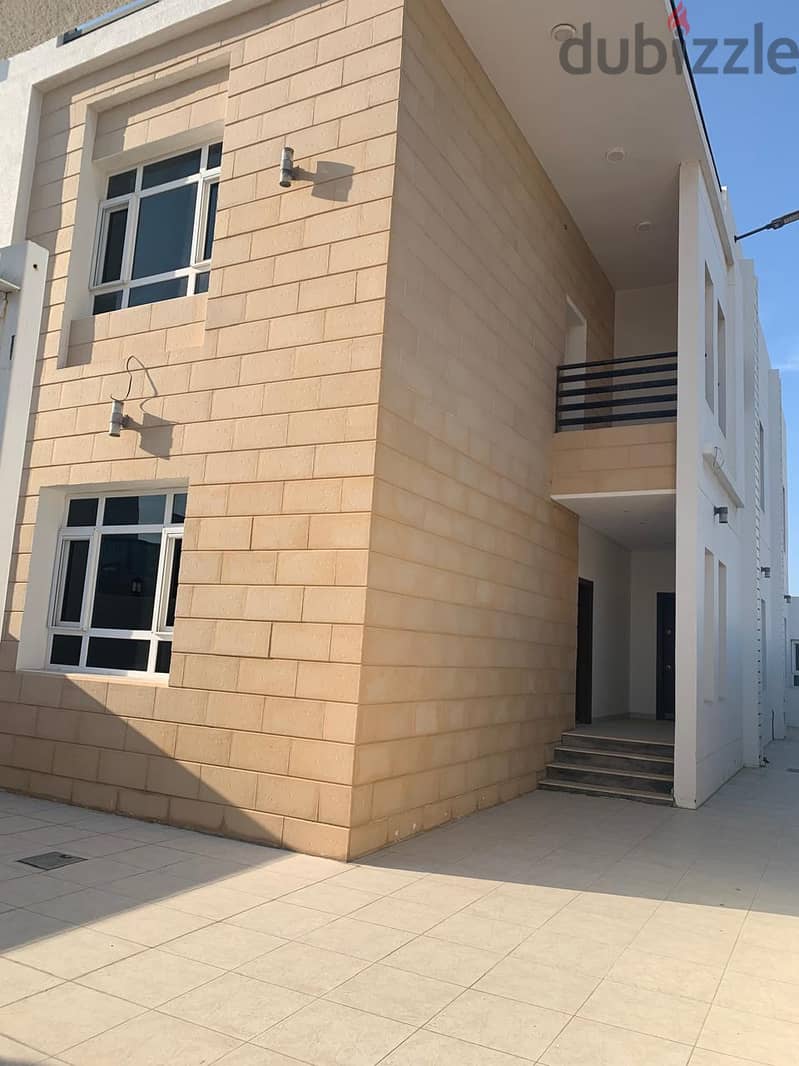 4 BHK quality villa for rent in alkhoud 7 19