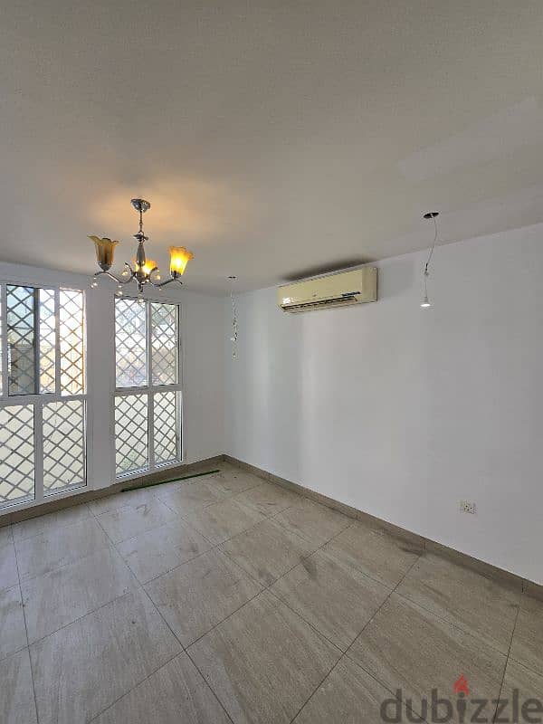 5 bedrooms villa at qurm pdo 2