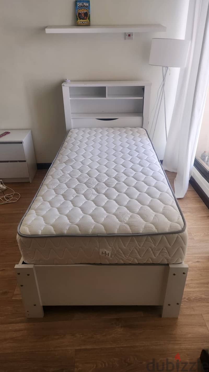 Single bed very clean mattress and in a very Good condition 3