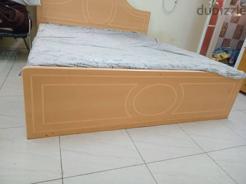 king siz bed 3