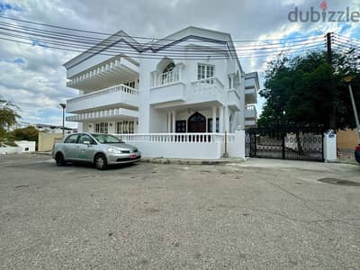 highly recommended standalone 5+3br in Qurum park