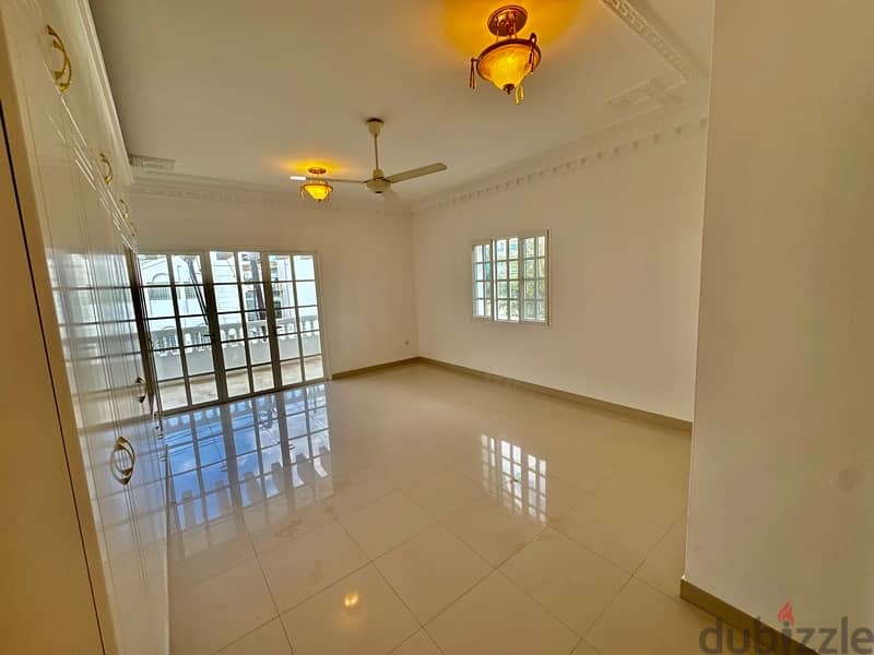 highly recommended standalone 5+3br in Qurum park 13