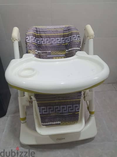 Giggles high chair/ baby chair