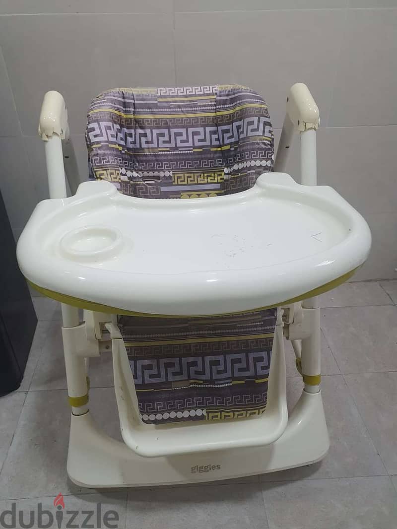 Giggles high chair/ baby chair 0