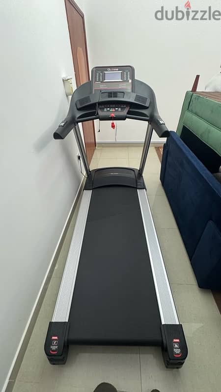 Olympia 3 HP Motorized Treadmill 0