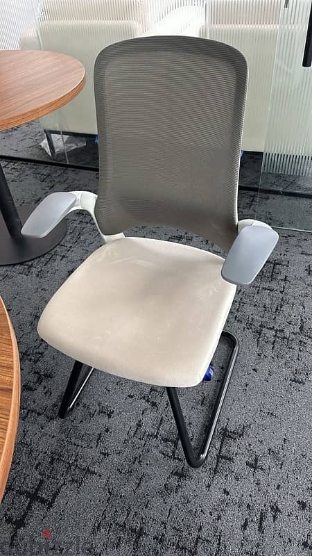 brand new leather office  chairs for sale 3