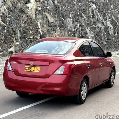 Nissan Sunny 2013