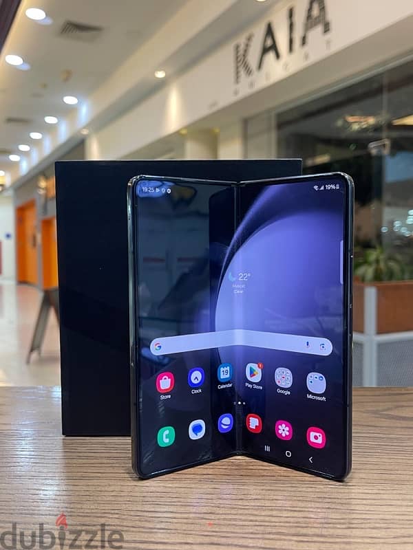 Samsung Z fold 5 , 256 Gb , 10 months samsung warranty 0