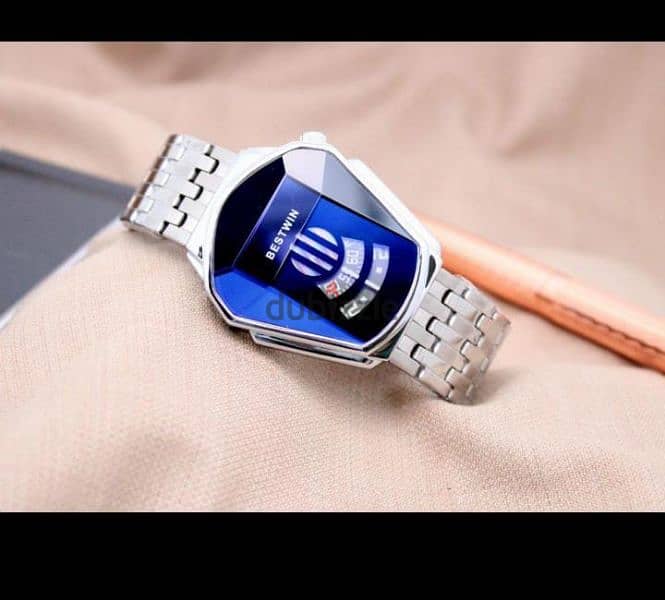 new model gents watches available in good price 12