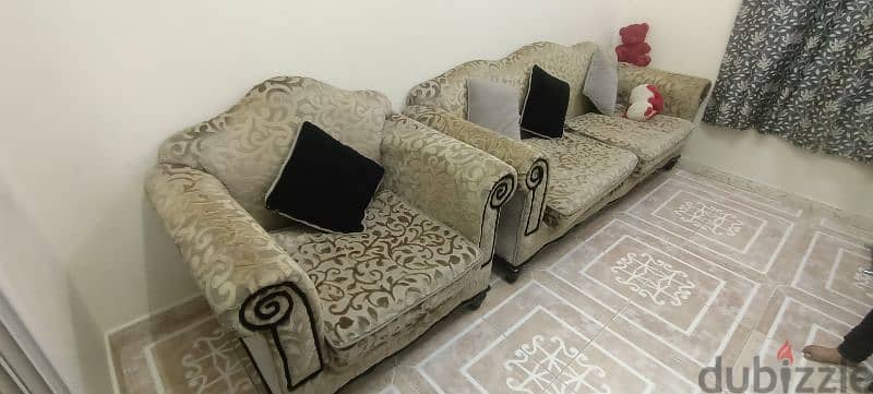 4+1 Sofa set at low price 1