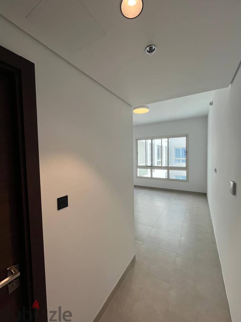 Flat for rent in Muscat hills 10