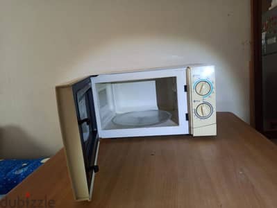 Onida Power Grill Microwave Oven – Used, Excellent Condition – OMR 20