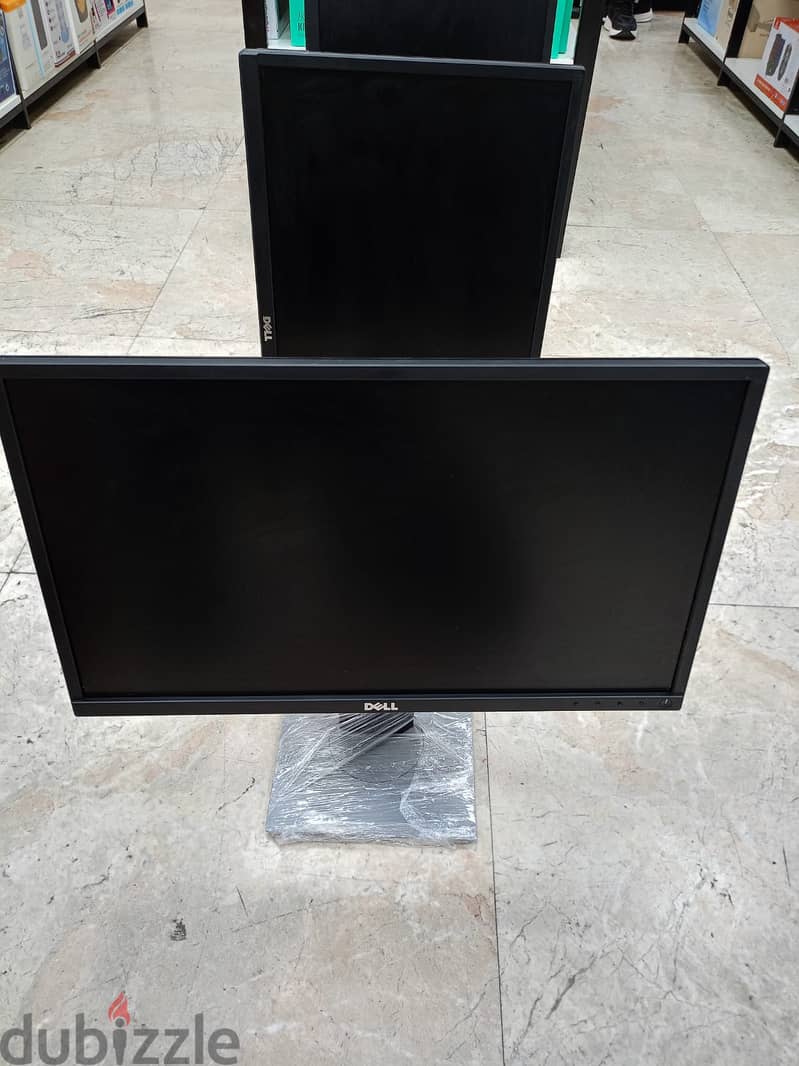 Monitor Dell P2217 22 Inch HDMI Port + Display Port + VGA Port 1