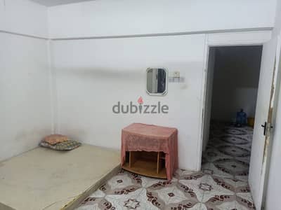 SINGLE ROOM RENT IN HONDA ROAD,RUWI