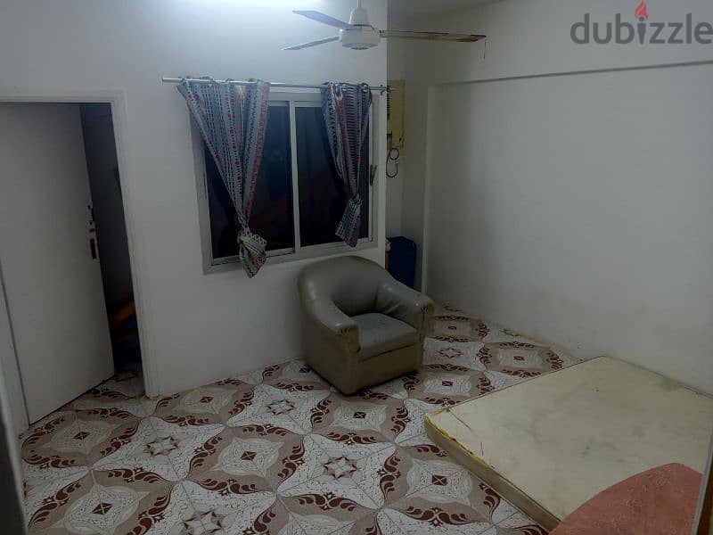 SINGLE ROOM RENT IN HONDA ROAD,RUWI 1